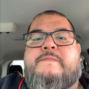 Meet your Posher, Luis